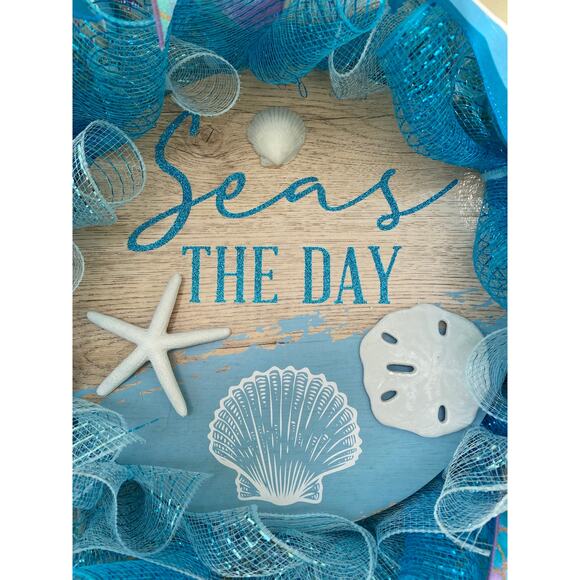 Seas the Day Beach Wreath – Coastal Summer Wreath with Seashells & Starfish - Picture 5 of 9
